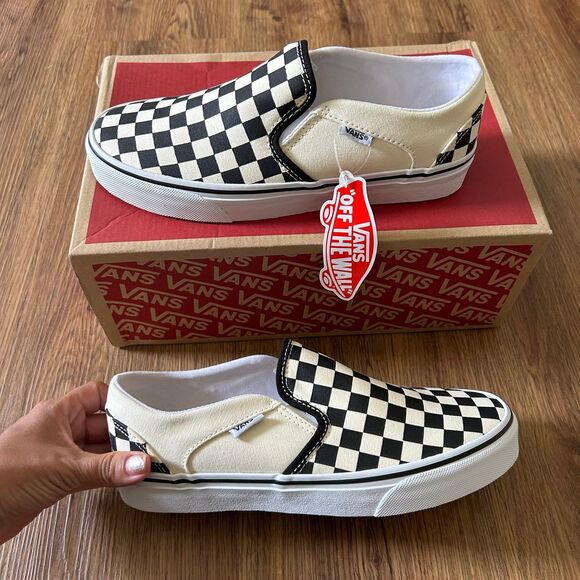Vans Shoes - VANS checkerboard Asher slip on shoes sneakers women’s 8 new